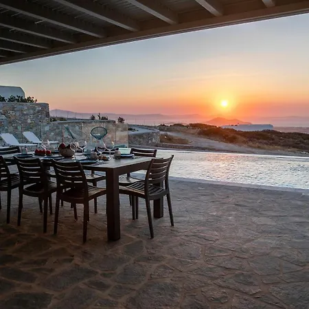 Lucxia * Glinado Naxos